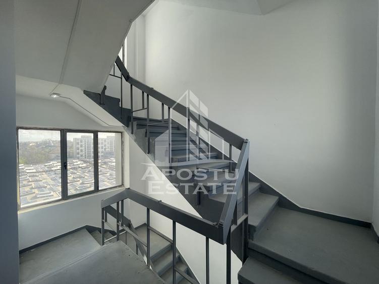 Spatii birouri, 440 pana la 1350 mp, Zona Lipovei