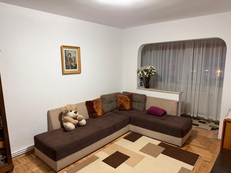 Apartament 3 camere la parter pretabil cabinet