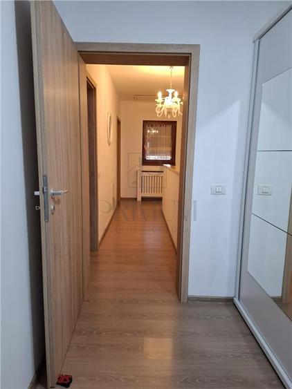Duplex mobilat utilat - teren generos - asfalt