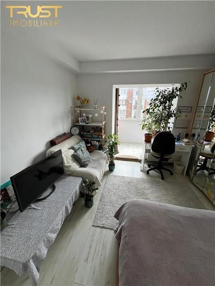 3 camere l Decomandat l 2 Bai l 2 Balcoane l Parcare