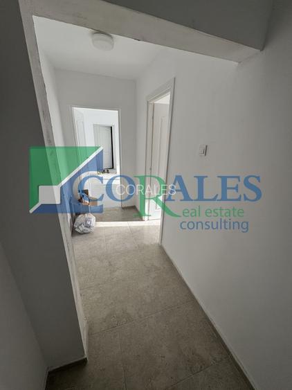 Etaj 2. Bloc izloat. Renovat! - 3