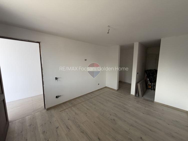 Casă de vanzare Golesti 4 camere 3 bai