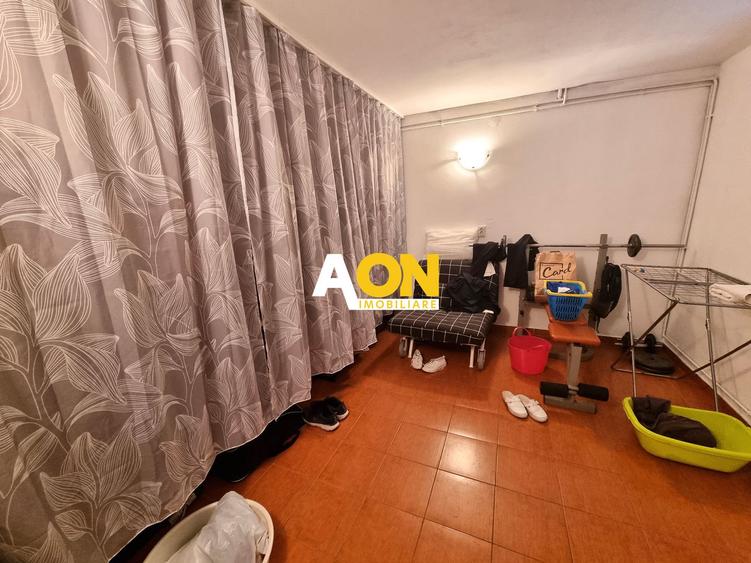 De vanzare casa 5 camere , 886mp teren, zona Alba-Micesti