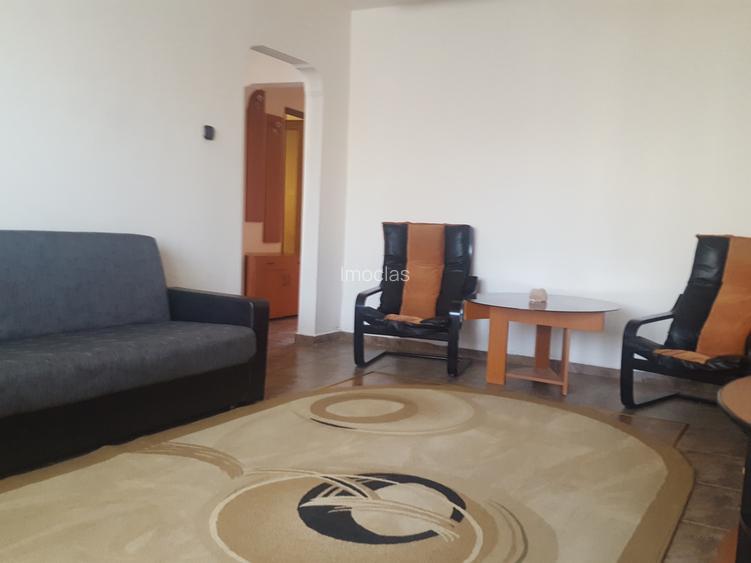 3 cam decomandat amenajat Centrala Clima 2 bai 2 balcoane Complet Mobilat  Utila - 2