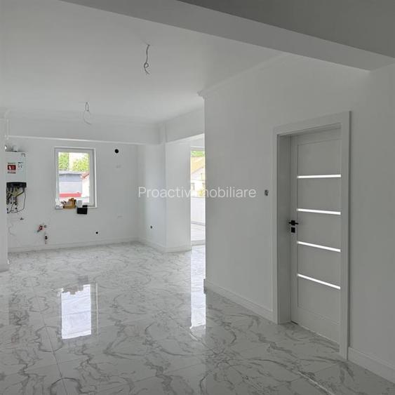 Apartament cu 3 camere, Bloc Nou, Etaj 1 ,  Burdujeni, 3c-4417 - 3