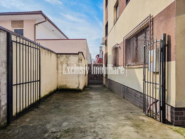 PRIMA INCHIRIERE - Apartament 3 camere si Curte Proprie la cate Minute de Plaja - 2