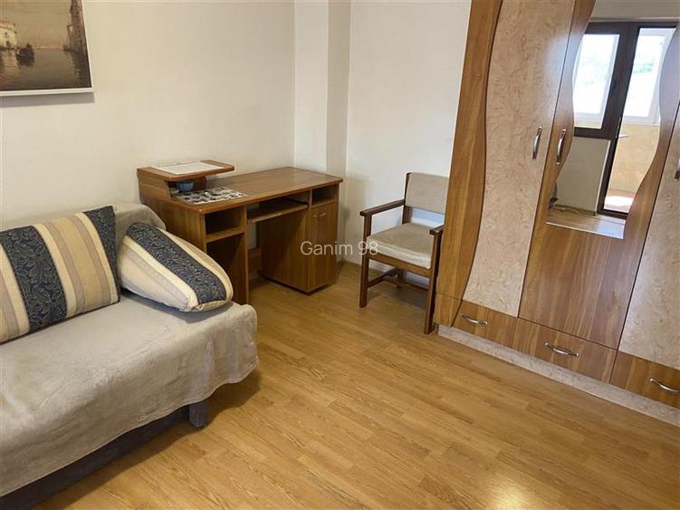 Garsoniera moderna de vanzare in Focsani ,zona ultracentrala , 43 mp, mobilata s - 12
