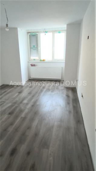 Ap. 2dec. Micro 20, etajul 2, renovat, liber - 10