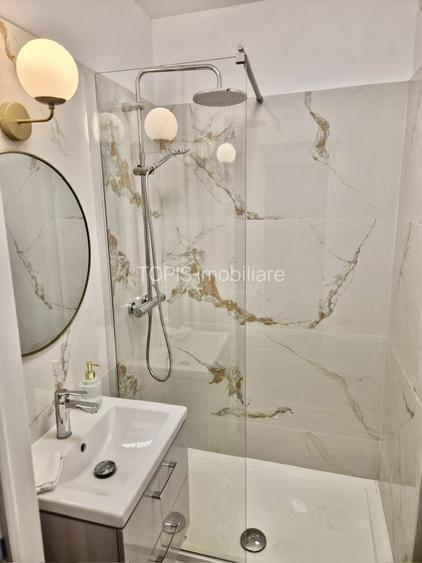 Comision-0% / Unirii, Bratianu vizavi de Magazinul Cocor - Negociabil - 13