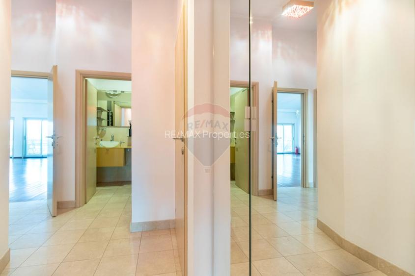 Vanzare Vila 5 camere cu semineu, piscina si priveliste lac piscicol - 9