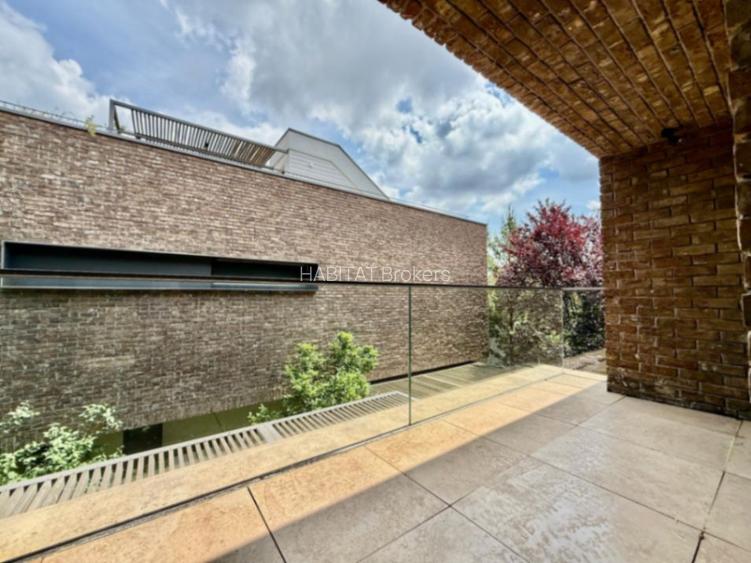 Refined Luxury Residence | Exclusive Villa with Private Spa - 16