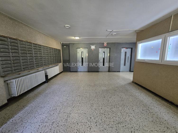 Metrou Costin Georgian, garsoniera  et. 5, supraf. 31mp, mobilata si utilata. - 12