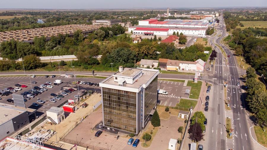 Cladire cu functiuni mixte - 4