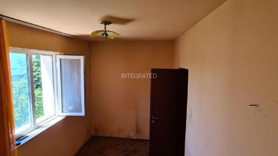 CARTIER PROGRESUL - SLATINA, Apartament cu 3 camere - 40 mp - etaj 4/4, Str - 7