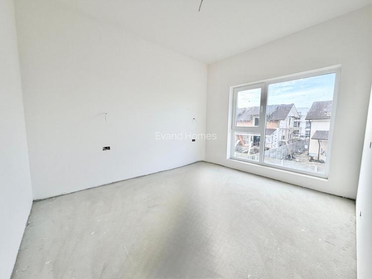 Duplex Mosnita 4 camere -3 bai- 110 mp-toate utilitatile + Asfalt - 14