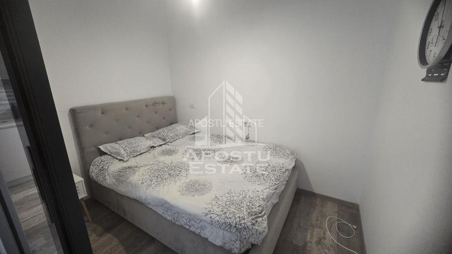 Apartament cu o camera inedit, centrala, loc parcare, Eso Giroc - 2