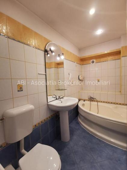 Unirii Garsoniera cf 1 sporit supr 40mp - 3