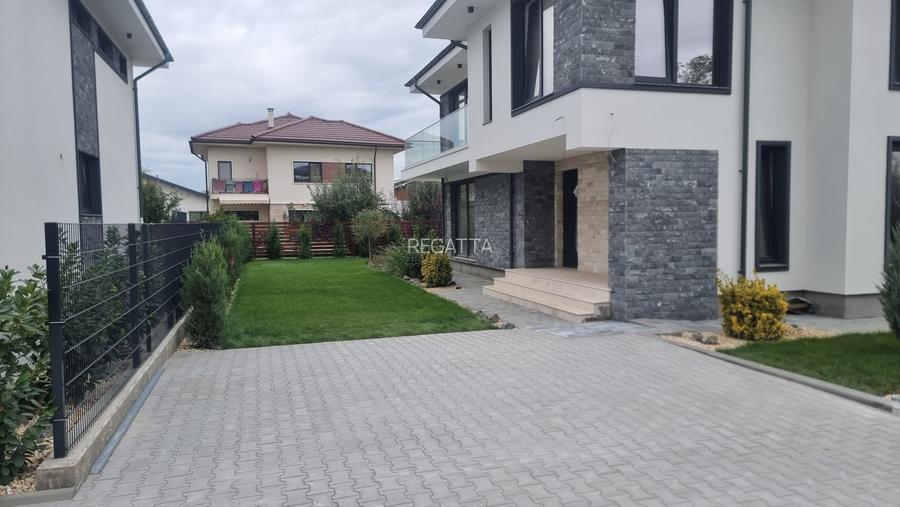 Complex rezidential cu 7 vile langa Laguna Albastra - 24