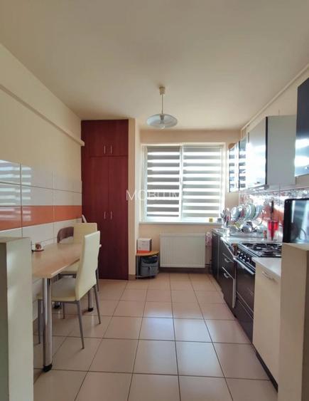 Apartament 2 camere in zona Mercur - 11