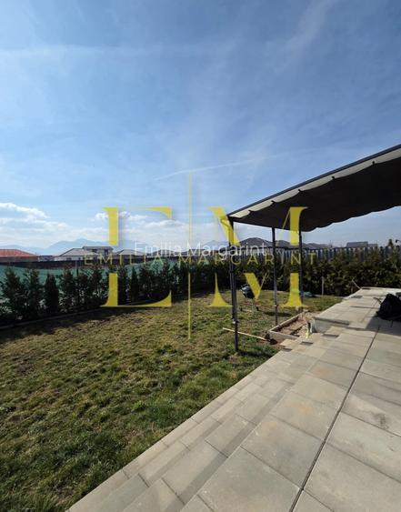 CHIRIE: Casa individuala cu priveliste superba, 4 camere + gradina, IZVOR - 10