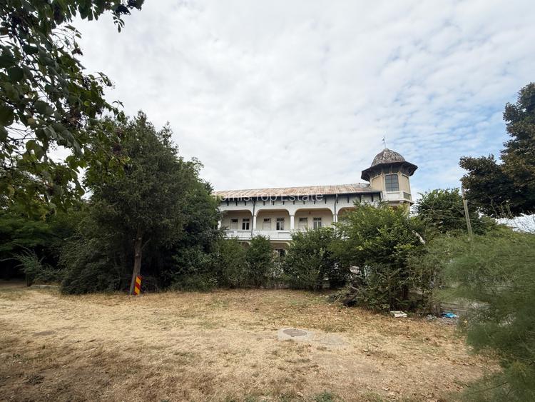 Teren pentru dezvoltare nouă (demolare & reconstrucție), 2116 mp - 2