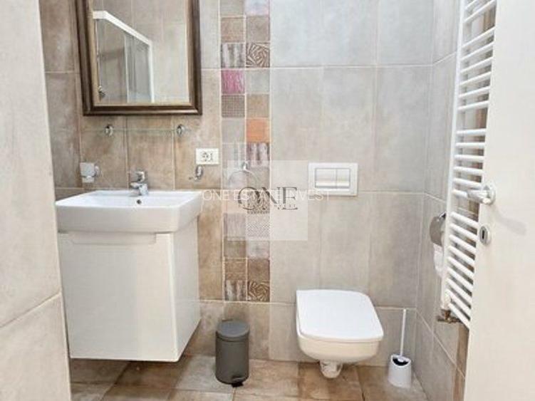 Garsonieră Bloc Nou Colina Universității - 8