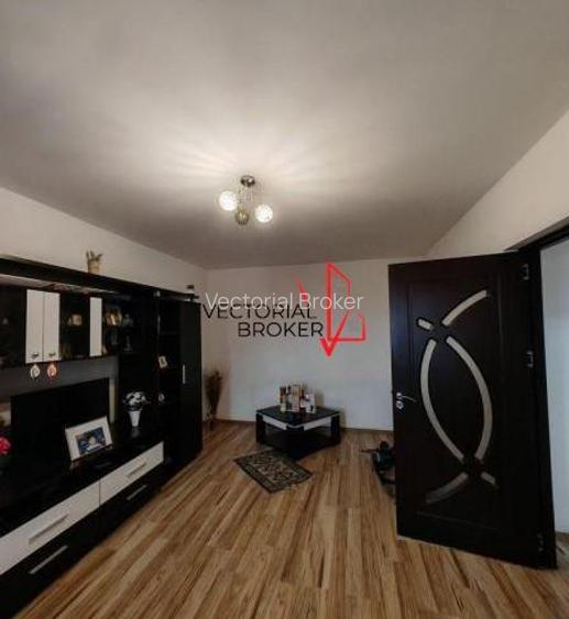 2 camere decomandate, et.4, 56mp, renovat, Basarabia Diham - 2