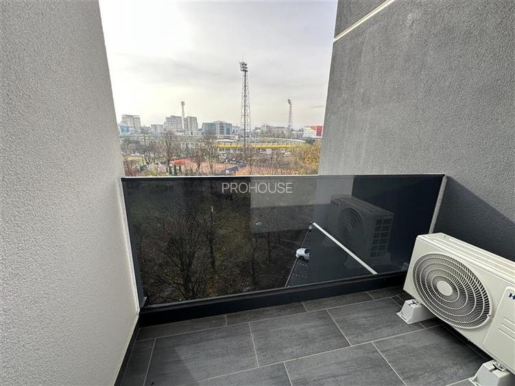 Bloc nou - langa Universitatea Bacovia si Primarie - 2 camere - mobilat si utila - 4