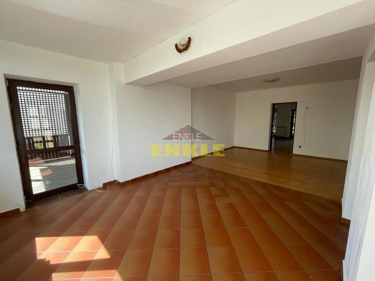 Imobil de vanzare 750 mp , zona Bucovina-pret 490000 euro neg - 2