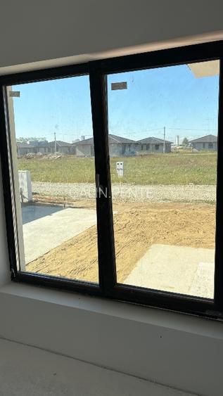 Casa noua parter cu PANOURI FOTOVOLTAICE, teren 553 mp - 12