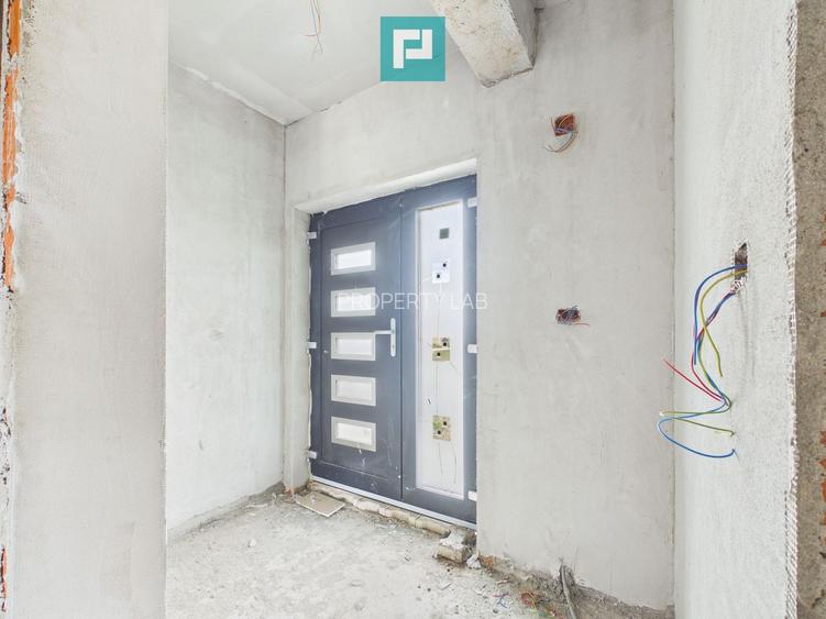 Casa nouă la roșu în Zimandcuz - 12