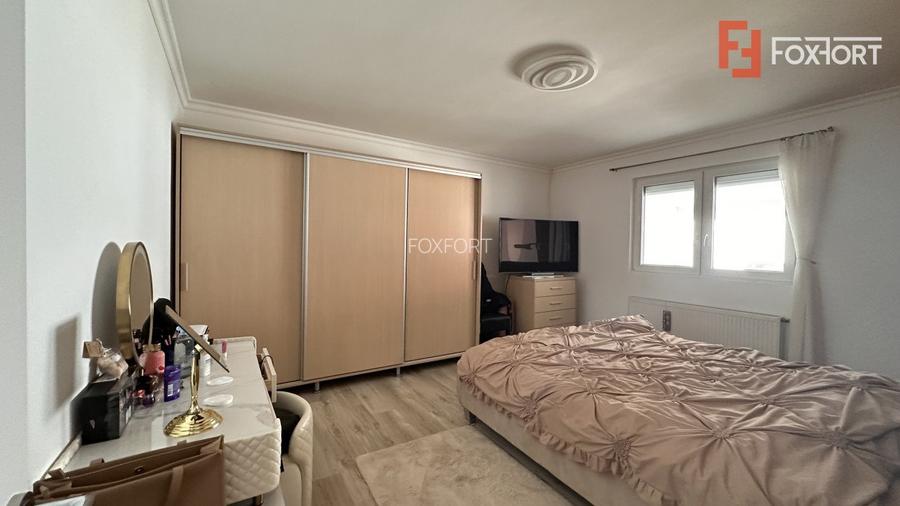 Casa individuala 8 camere, 400 mp, in Mosnita Noua vatra satului - 18