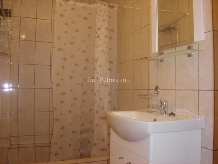 PROPRIETAR inchiriez garsoniera - 6