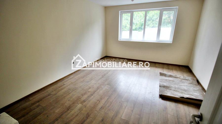 Casa 3 camere, renovată,90 mp, 3500 mp teren, cartier Unirii - 4