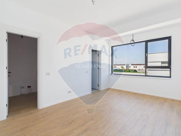 Casa tip duplex cu 4 camere de vânzare in Balotesti - 16