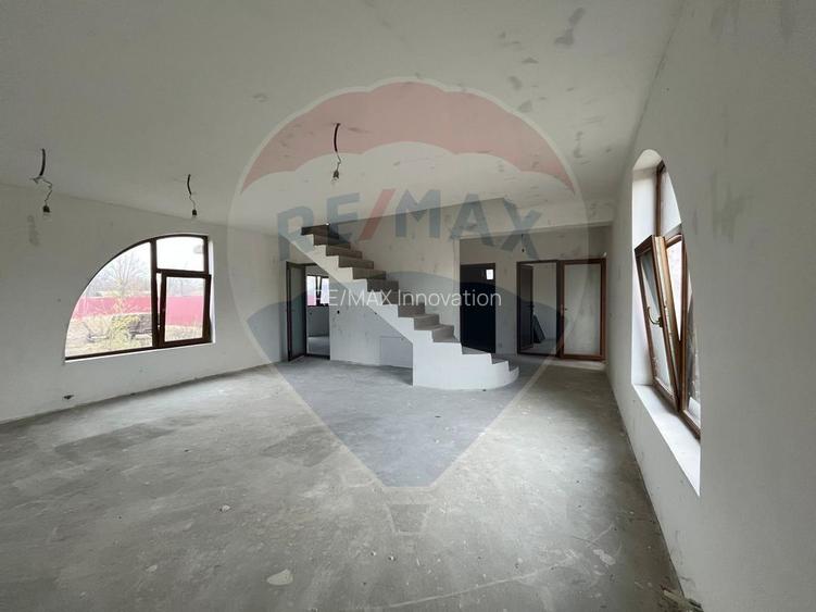 Investitie/Vanzare-  Vilă cu 5 camere la 45 minute de Bucuresti - 11