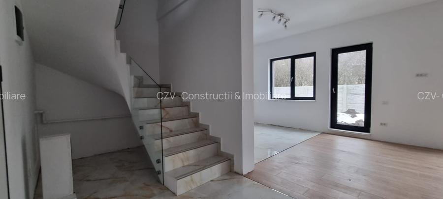 Spațiu, 3 Dormitoare, Curte și Parcare Proprie - 8