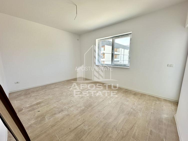 Apartament cu 2 camere, decomandat, zona Planetelor - 2