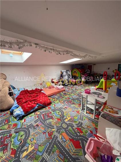 Apartament 4 camere de vanzare – 145.55 mp – mansarda – bloc 2013 - 9