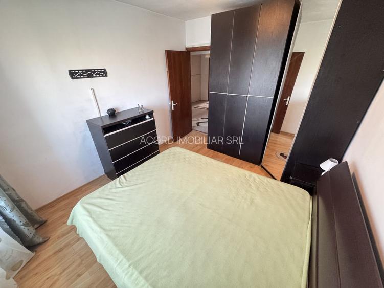 Apartament 3 camere zona Delfinariu cu Centrala - 4