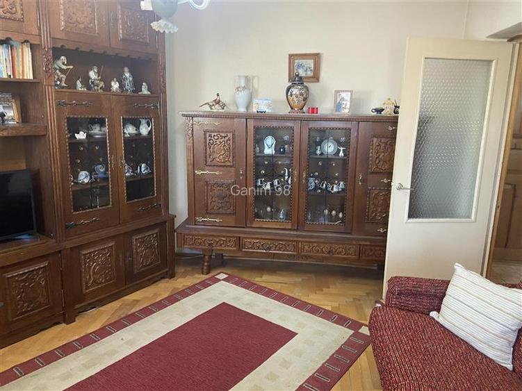 Apartament 3 camere in Focsani , zona centrala, et 2 4 , decomandat , 77 mp , li - 4
