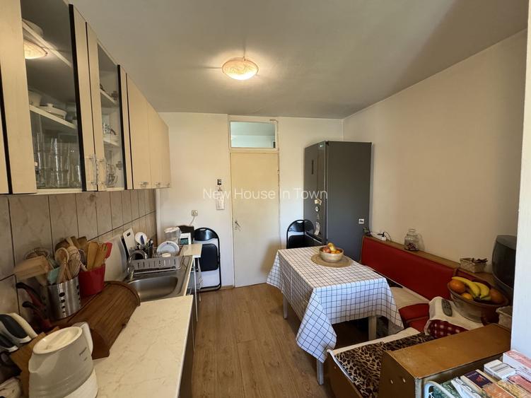 Apartament decomandat cu 3 camere in Florilor, strada Crinului - 9