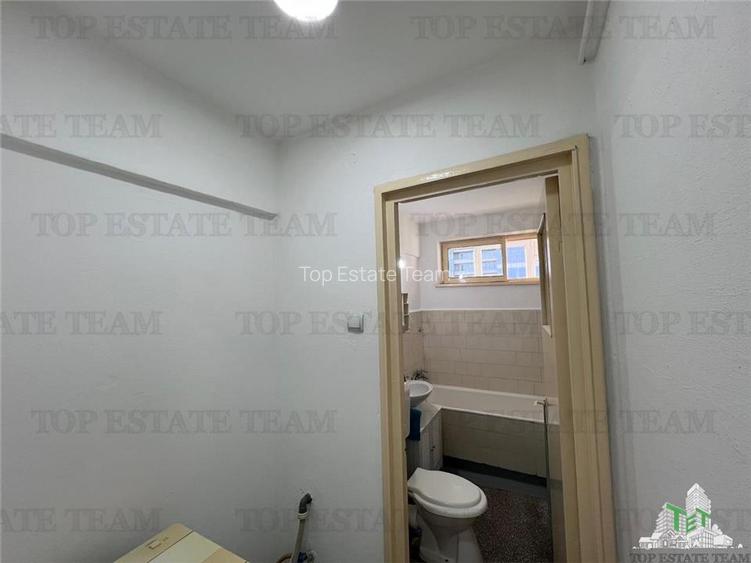 Apartament 3 camere + 2 balcoane cu o priveliste senzationala si pe fata si pe s - 10