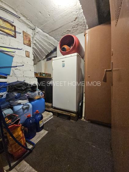 Casa cu 2 apartamente 3 cam | 140 mp | 3 Boxe +17mp | pod +45 mp | Decebal - 22