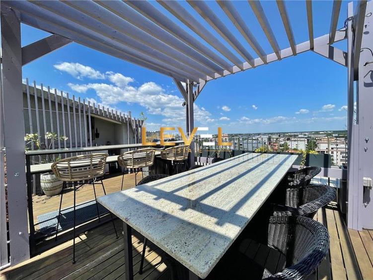 [VIDEO] Triplex Penthouse | 50 SQM Terrace | 2 Parking Spaces | Philips HUE - 14