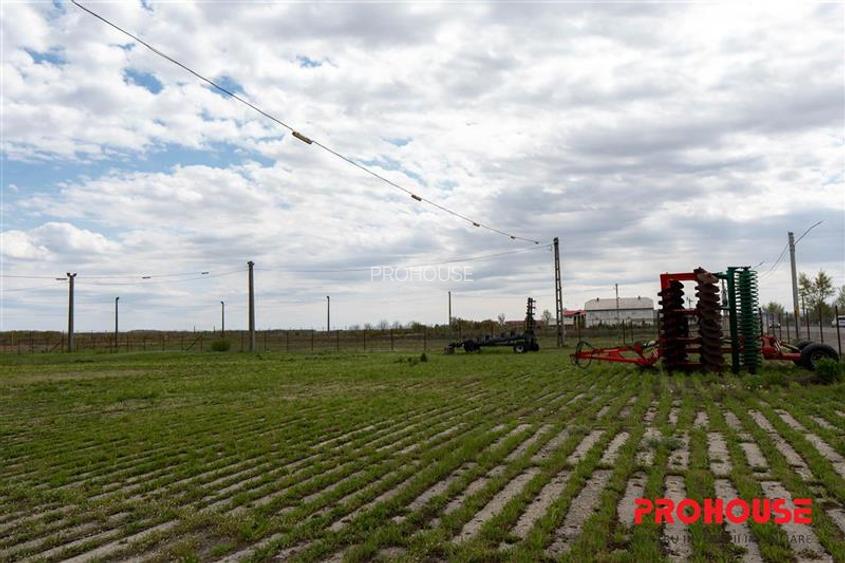 Pensiune + 4,7 Ha teren E85 Roman - Neamț - Afacere la cheie - 12