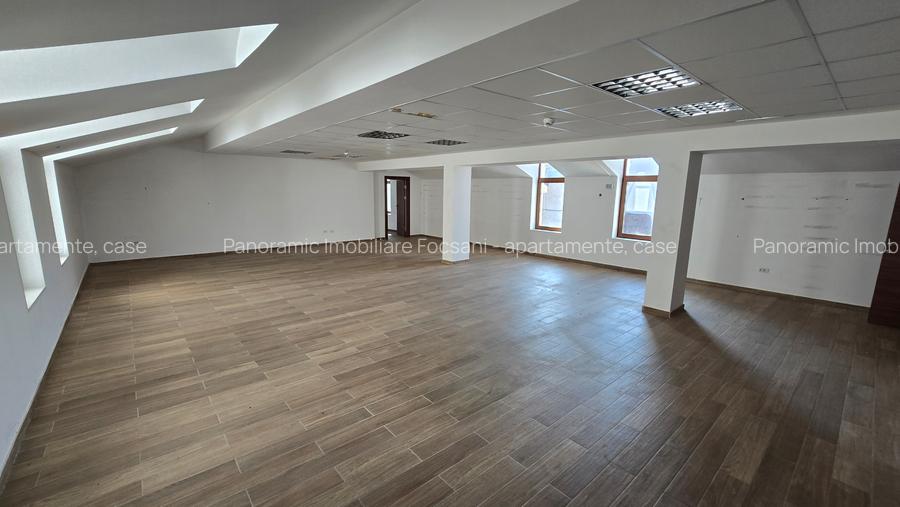 Cladire speciala de VANZARE  sau de INCHIRIAT  ultracentral Focsani - 9
