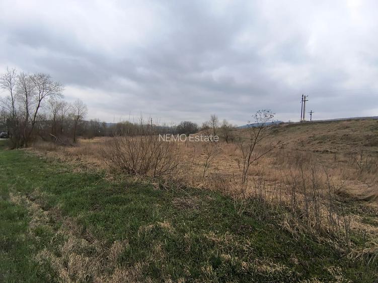 Teren 12.400 MP | 180 ml deschidere E85 | Pătrăuți | 70.000€ - 5