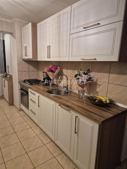Apartament modern 3 camere pivnita zona Semaforului - 2