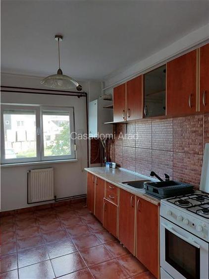 Apartament 4 camere, zona Micalaca, parter. De inchiriat sau de vanzare! - 4